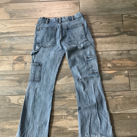 Brandy Melville Abbie Flared Cargo Jeans Small - Picture 6 of 6
